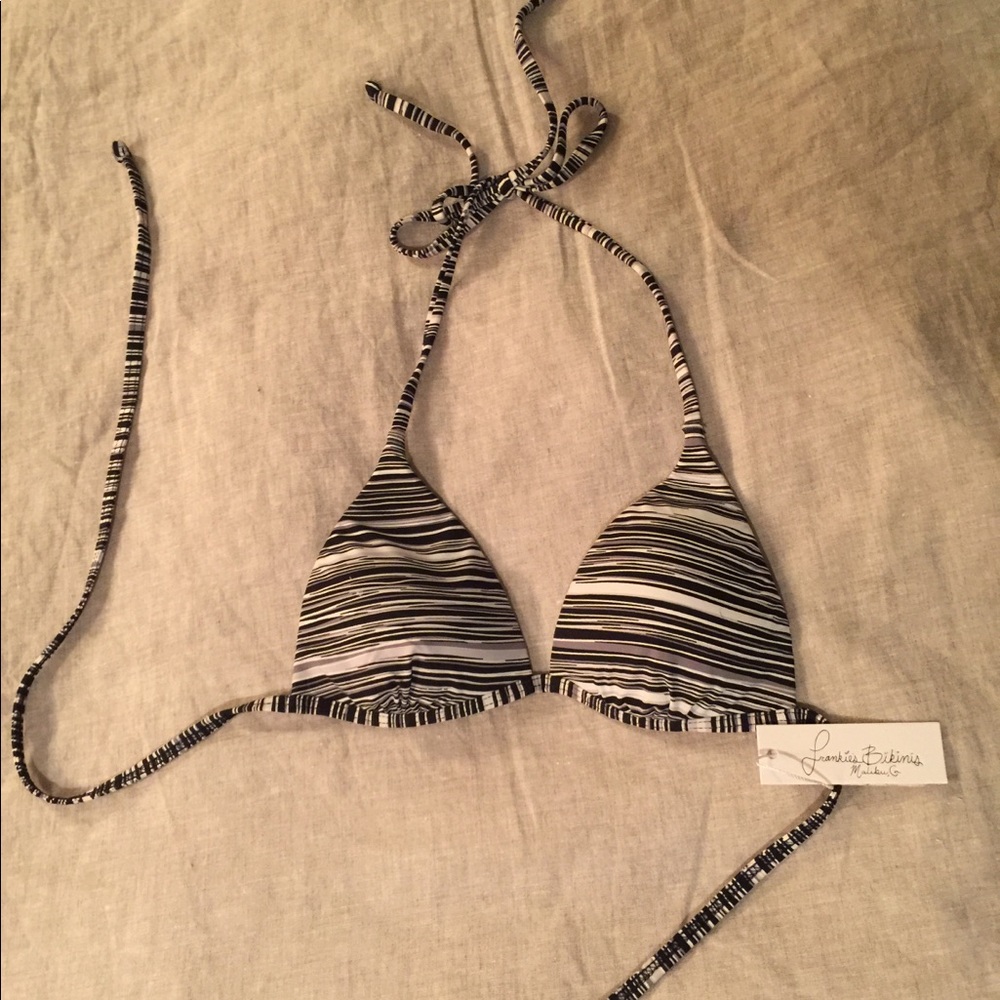 Bikini top and two bottoms bundle